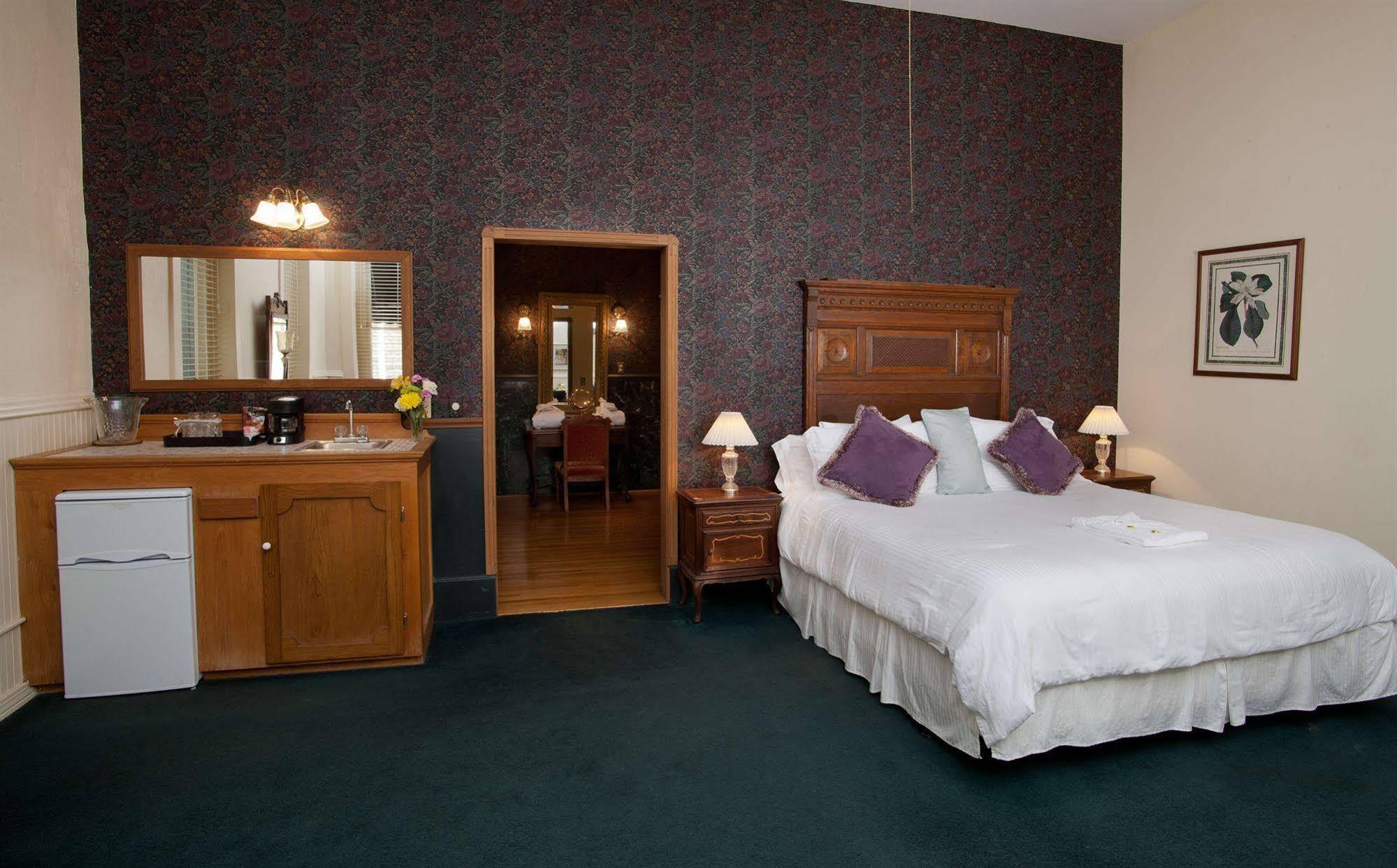 The Palace Hotel And Bath House Spa Eureka Springs Bagian luar foto